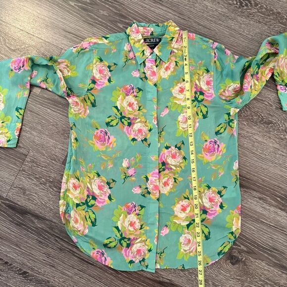 J. Crew Classic-fit cupro-blend shirt in rose garden - Picture 7 of 9